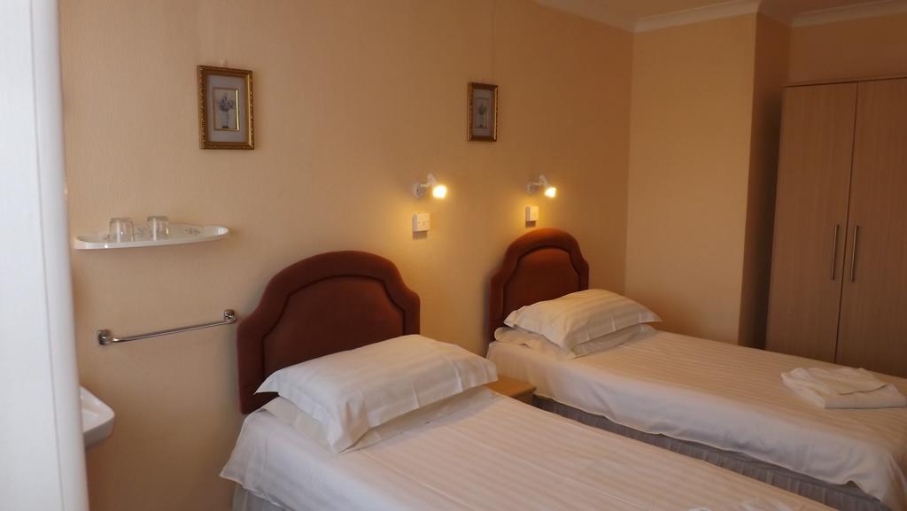 Seawold Guest House เซนต์ เบรลาด ภายนอก รูปภาพ